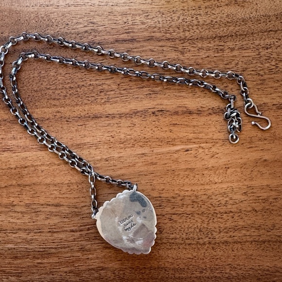 Pink Conch Heart Pendant Necklace - Picture 2 of 3